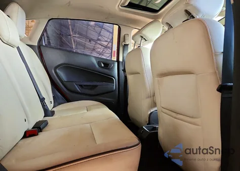 2013 Ford Fiesta Titanium z USA, uszkodzony, nr VIN 3FADP4FJ0DM118840